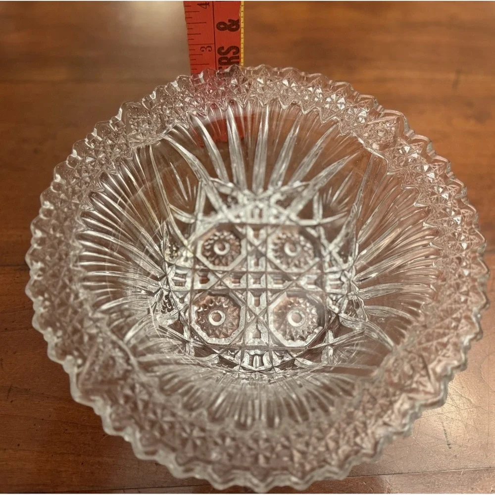 Vtg Clear Cut Crystal Bowl Ornate Sawtooth Rim Diamond Geometric Pressed Glass